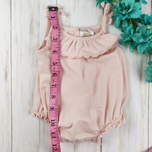 Kardashian Kids baby girl Yardage bubble romper - Picture 5 of 8